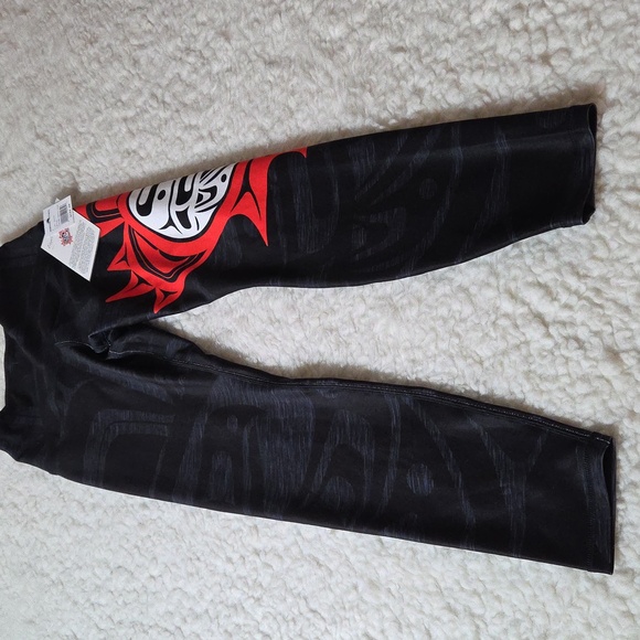 NWT NoMiNoU Desings Eagle Maple Leaf Legging Sz XS Black - Picture 4 of 12